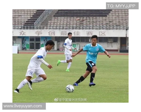 U17希腊与瑞士激战正酣青少年足球赛场上的精彩对决